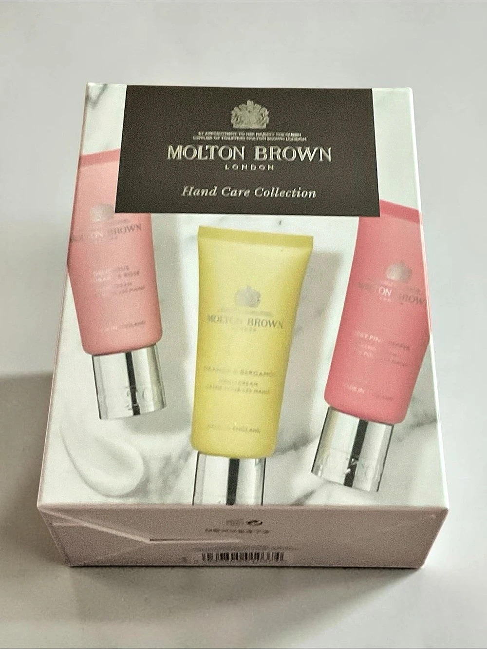 Molton Brown London Floral & Spicy Hand Care Collection Gift Set